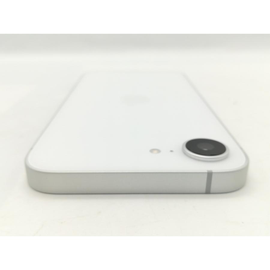 中古】Apple 国内版 【SIMフリー】 iPhone 16e 256GB ホワイト MD1W4J