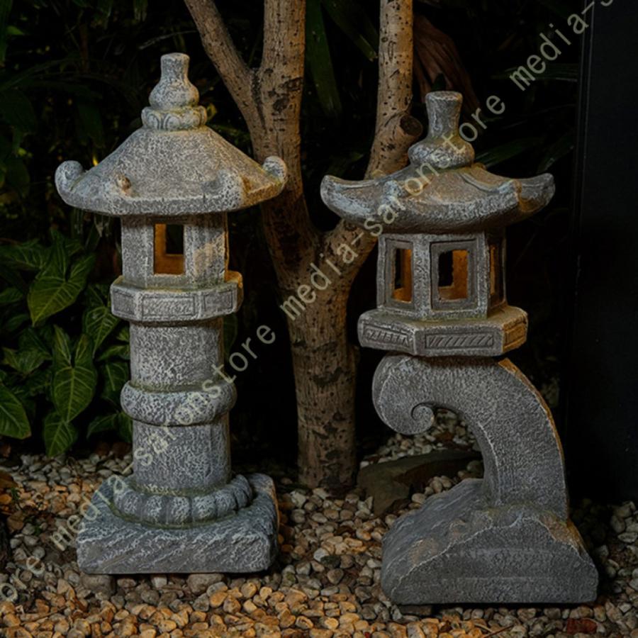 灯籠 光る 石灯篭 ソーラーガーデンライト 屋外 ガーデンオーナメント