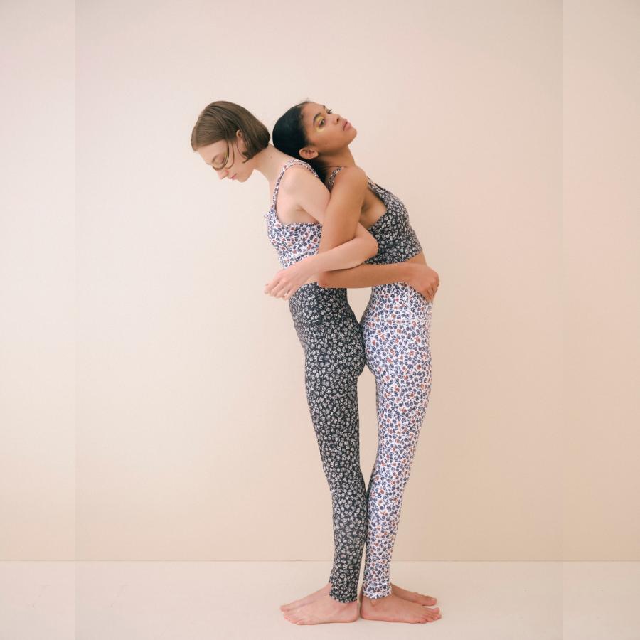 emmi yoga（エミヨガ） 爆買 emmi WELLNESS YOGA PACK（4 ITEMS SET