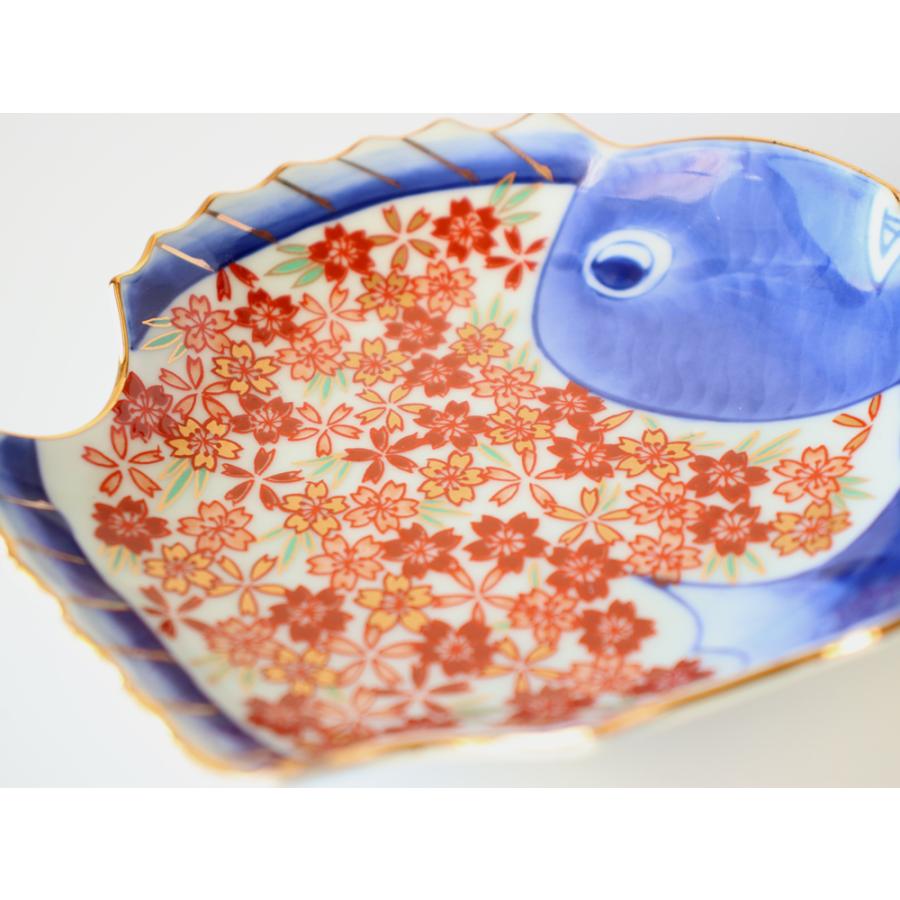 林九郎窯 古伊万里様式 桜詰鯛型小皿 波佐見焼 染錦 金彩 : 雑貨のお店