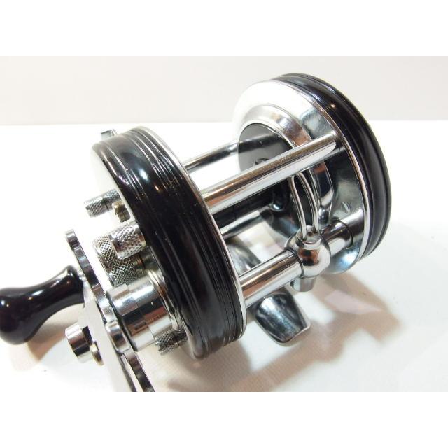 アブ アンバサダー 5000C 黒 Big A 83年 ABU Ambassadeur 右巻き