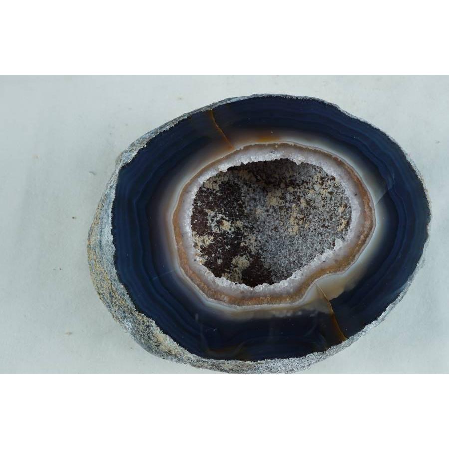 2.1Kg トレジャーメノウ 龍穴 アゲート 瑪瑙 原石 置物 開運 風水 一点