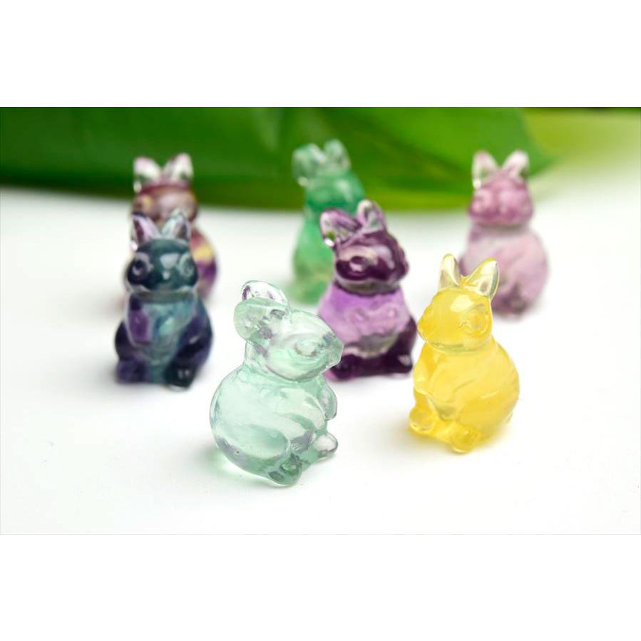 フローライト うさぎ 彫刻 置物 種類お任せ (販売単位：1個) 風水置物