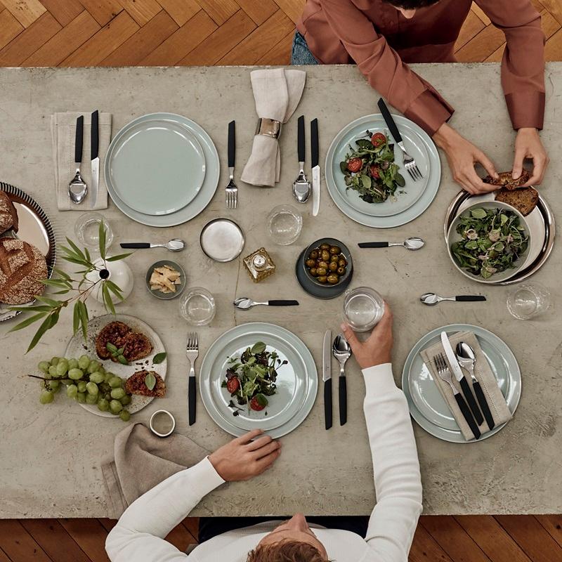 VICTORINOX（ビクトリノックス） 公式 スイスモダン テーブルセット 4