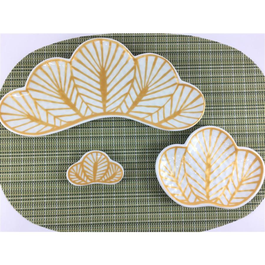 専用化粧箱入】有田焼 幸楽窯 錦金松葉形前菜皿(白(金/銀) /茶緑(金/銀