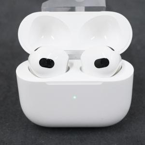 Apple 『新品』Apple AirPods 第3世代 MME73J/A イヤホン : ノア商社