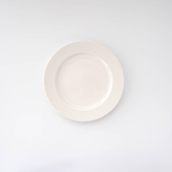 ポーセラーツ 白磁 白い食器 お皿 無地 20cmリムプレート : VICTORIA