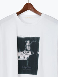 セール】 マリリンモンローミラーフォトTシャツ（オフホワイト
