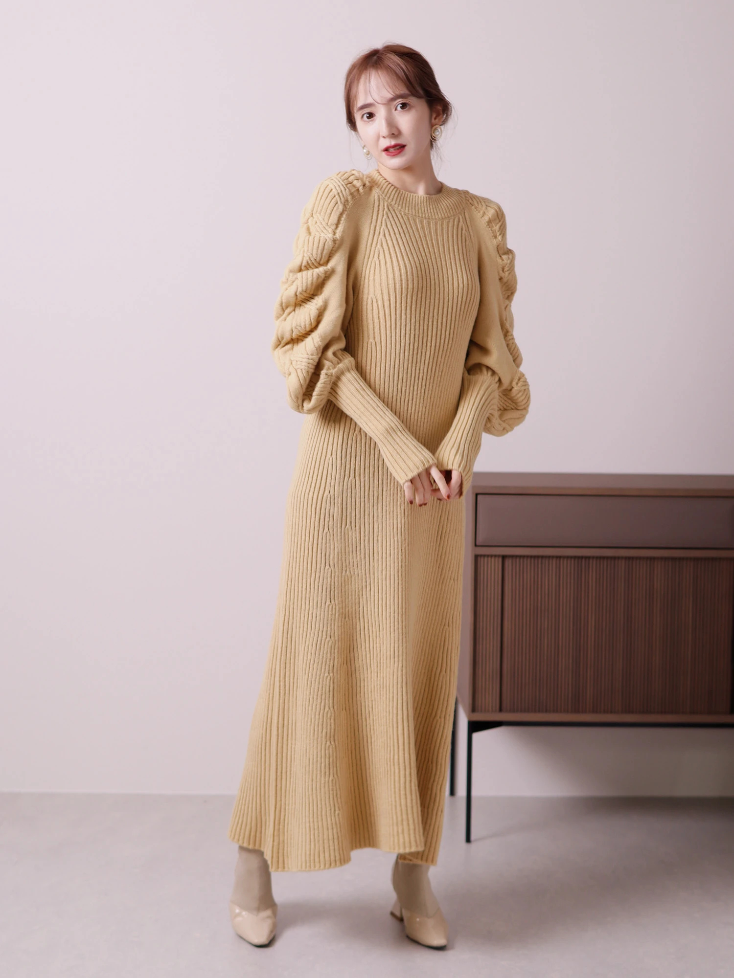 LADYMADE（レディメイド）｜ ケーブルスリーブニットワンピース