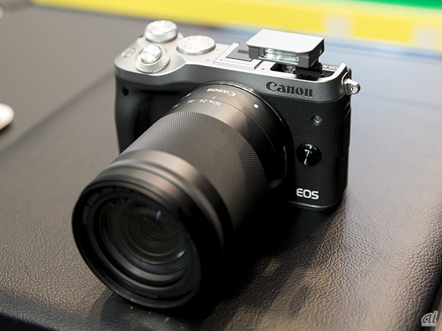 キヤノン、新型ミラーレス一眼「EOS M6」発表--サブダイヤル追加で操作