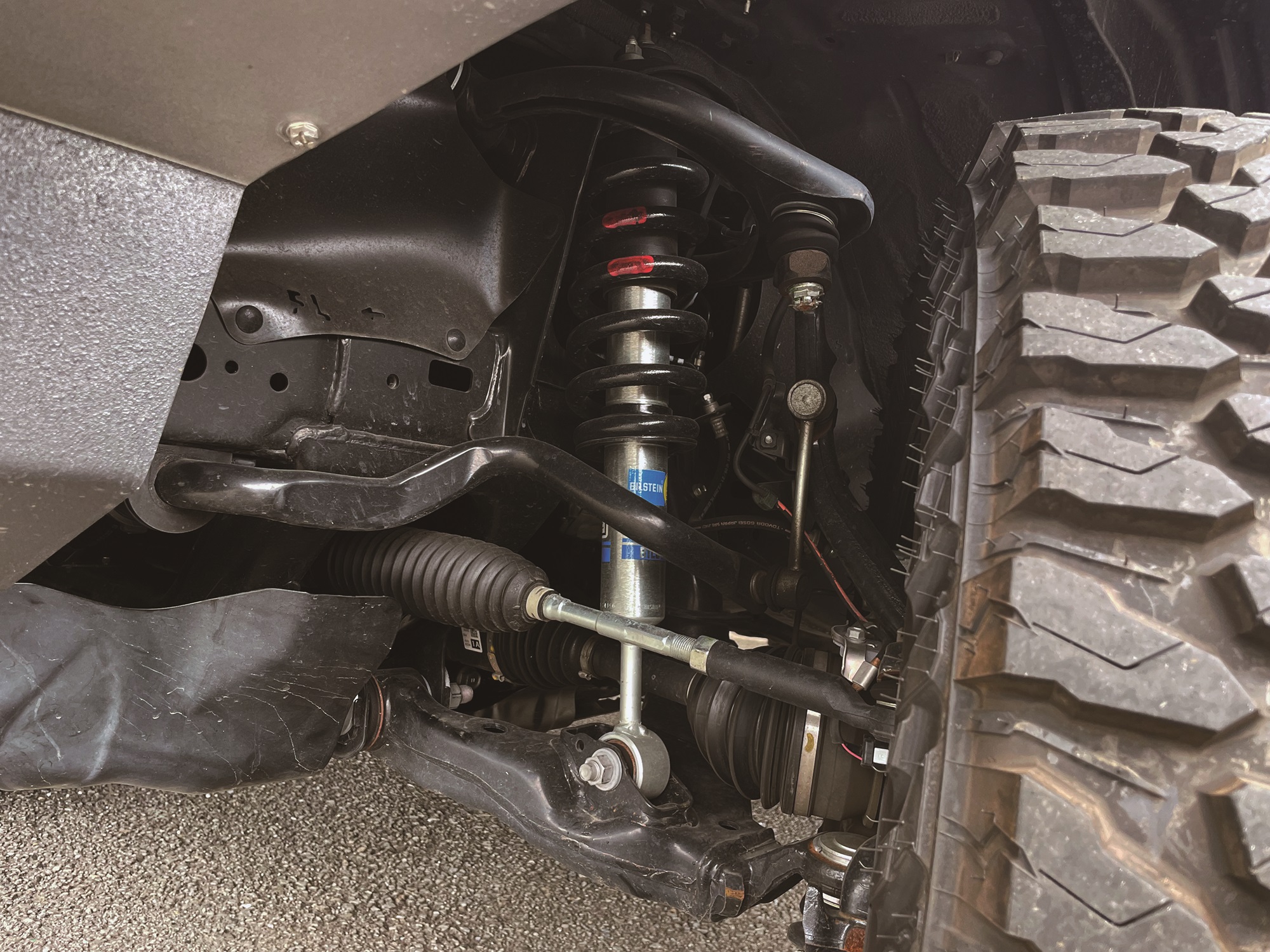 2インチリフトアップサスペンション（プラド150後期用） | JEPPESEN