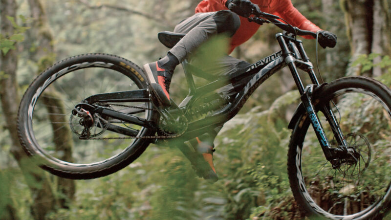 fi'zi:kより、タフで軽量なMTBシューズ「GRAVITAシリーズ」が登場！