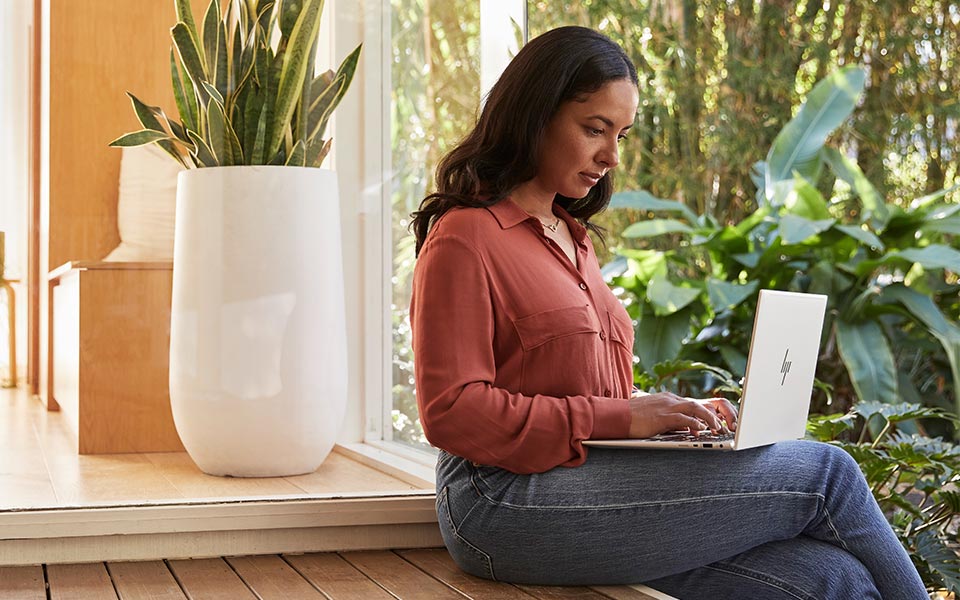 HP EliteBook 830 G9 | 日本HP