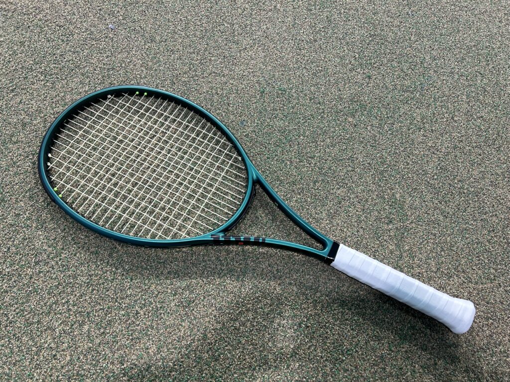 ウィルソン ブレード98 16×19 V9 インプレ】速さが世界を変える プロ