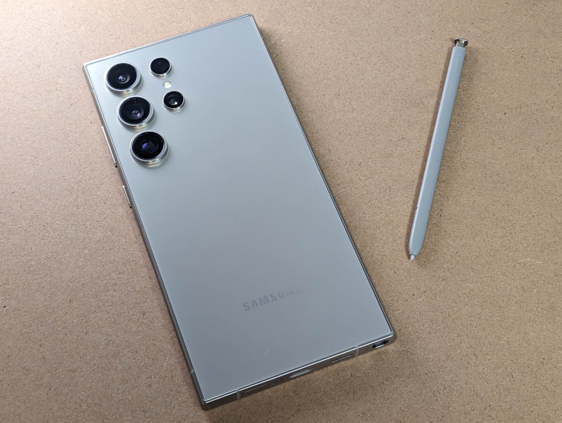 Galaxy S24 Ultra」でSペンデビュー、「かこって検索」も使いやすそう