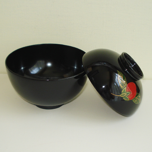 輪島塗 吸物椀 蓋付き -紅椿の高蒔絵仕上げ (蓋表)- [内外面とも黒色