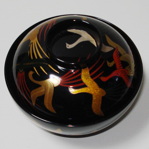 輪島塗 吸物椀 蓋付き -鳳凰の高蒔絵仕上げ- [内外面とも黒色] 布袋形