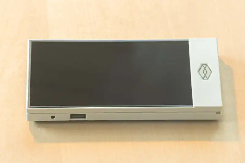 裸眼立体視ディスプレイ「Looking Glass Go」のレビュー - kame404 blog