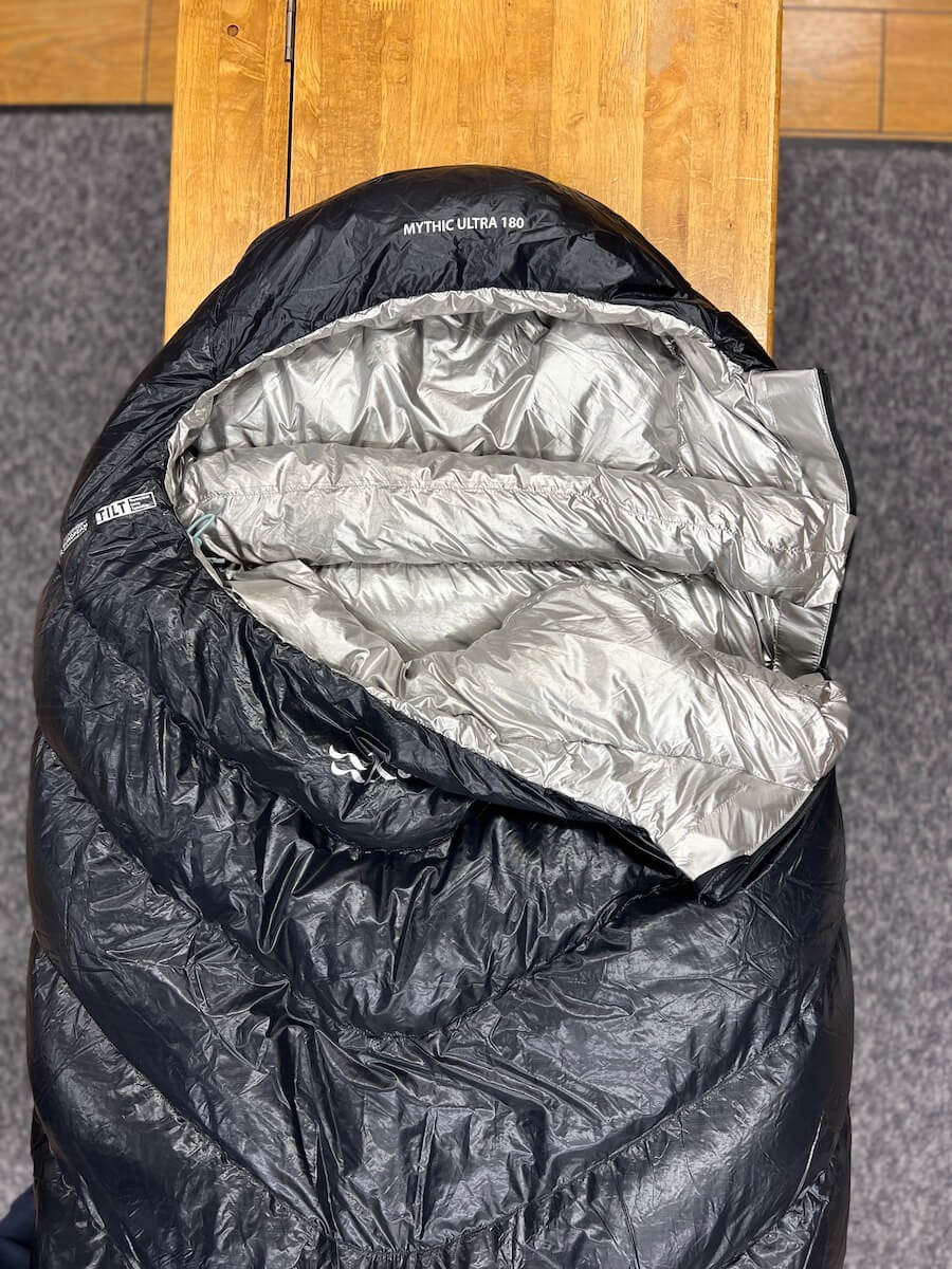 ギアレビュー]Rab ミシックウルトラ180 世界初の熱反射シュラフで