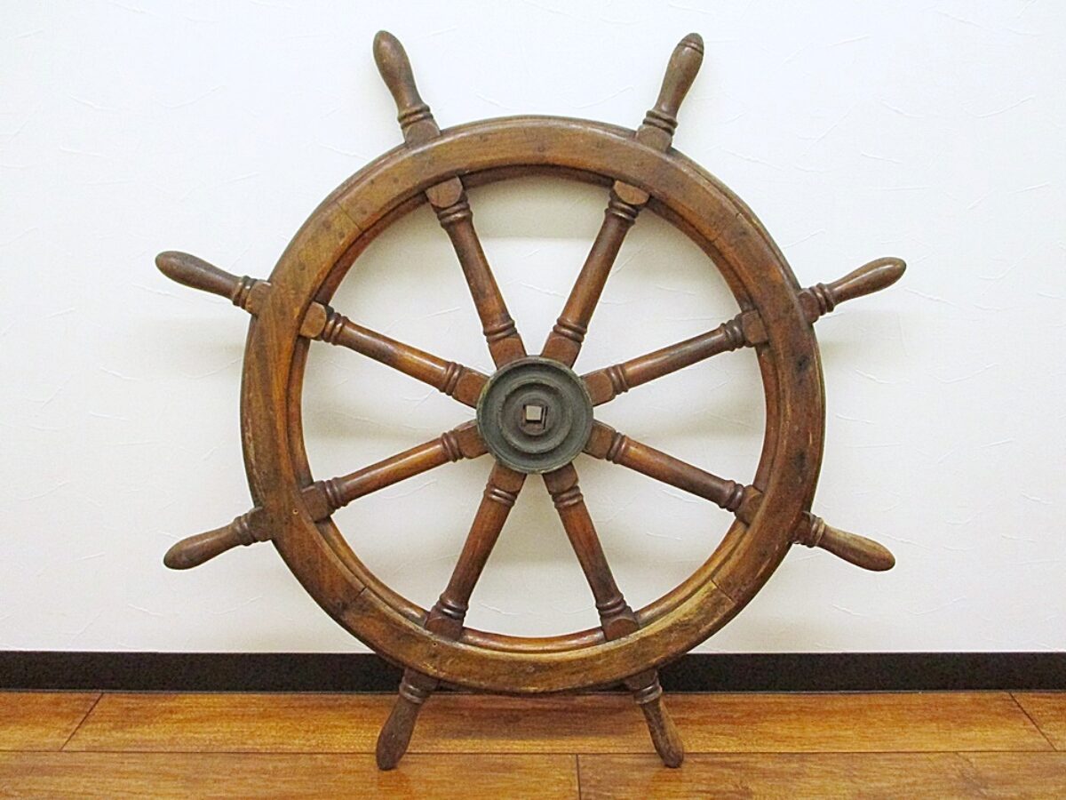 白山市 アンティーク雑貨 買取》船の木製ハンドル（操舵輪）をお買取り