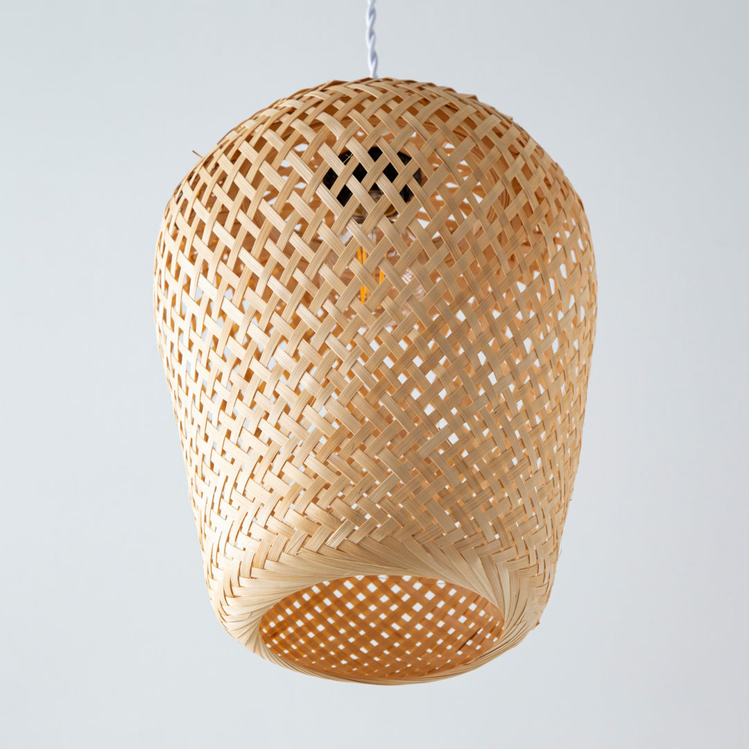 Handemade × Narrow バンブー素材の タテ型 ペンダントライト – KANADEMONO