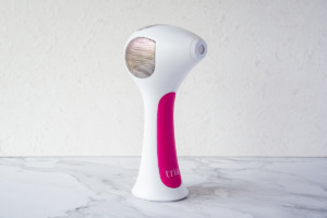 ついに日本での発売再開！パーソナルレーザー脱毛器トリア 4X 使用