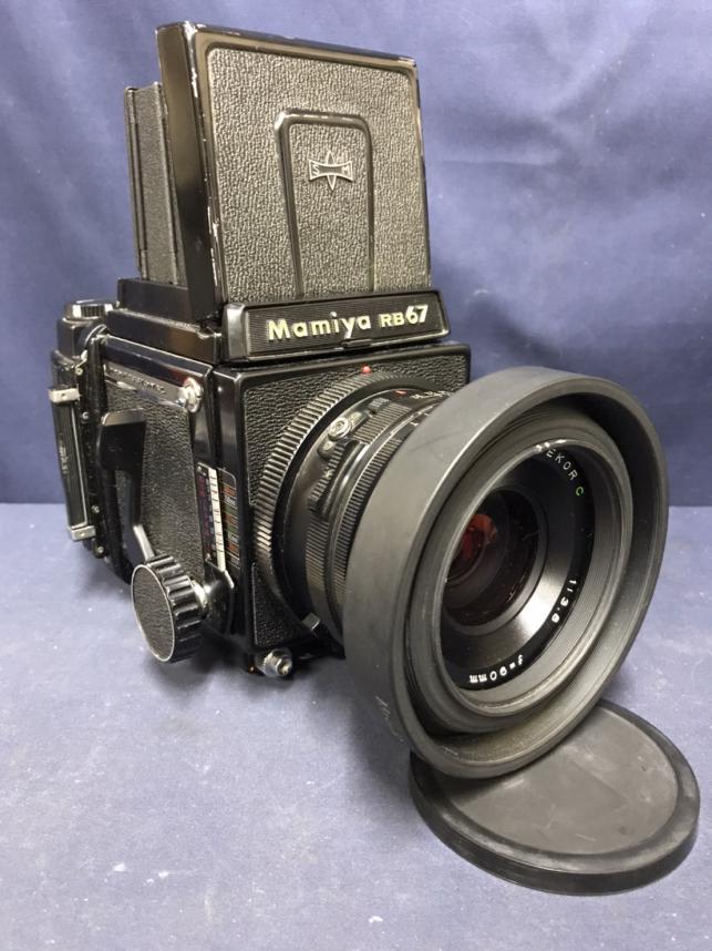 マミヤ（Mamiya）の中判フィルムカメラ（RB67/レンズ付き 13.8 f=90mm