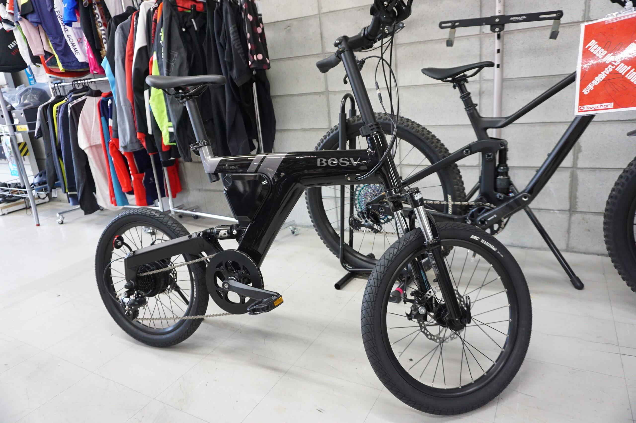 阪急塚口店 入荷情報】グッドデザイン賞受賞！おしゃれな電動アシスト