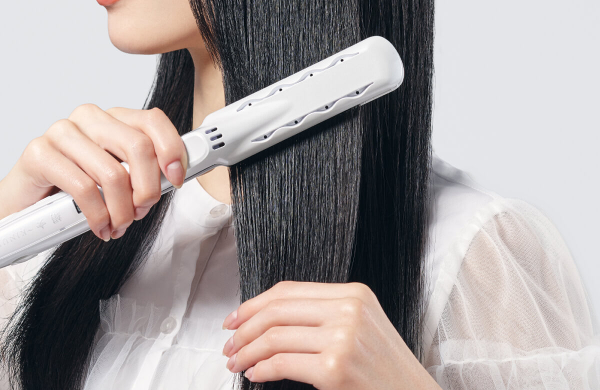 絹女 ～KINUJO～｜うるツヤ髪へ。KINUJOストレートアイロンのフラッグ