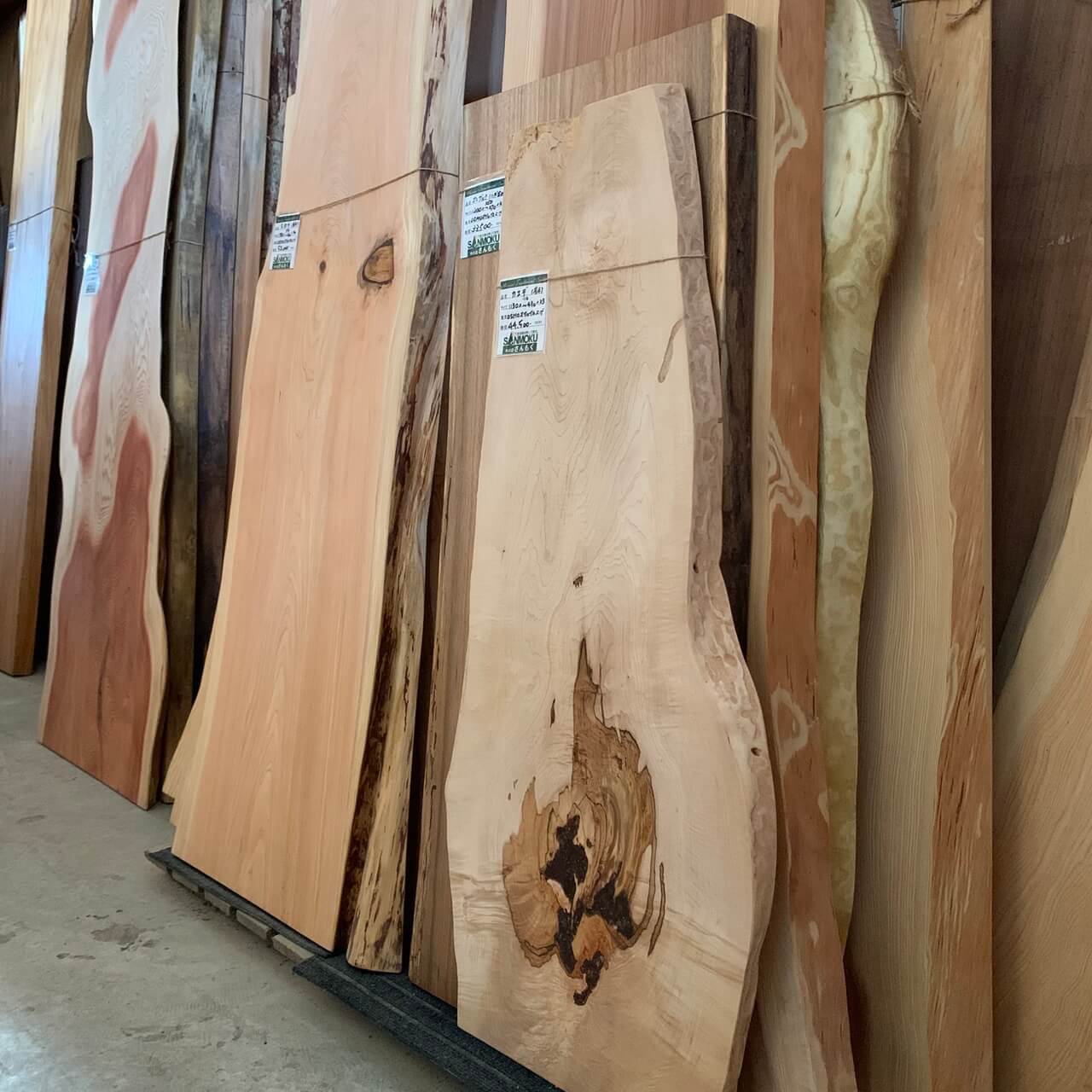 一枚板選びのポイント【含水率計だけでは測れないことがあります