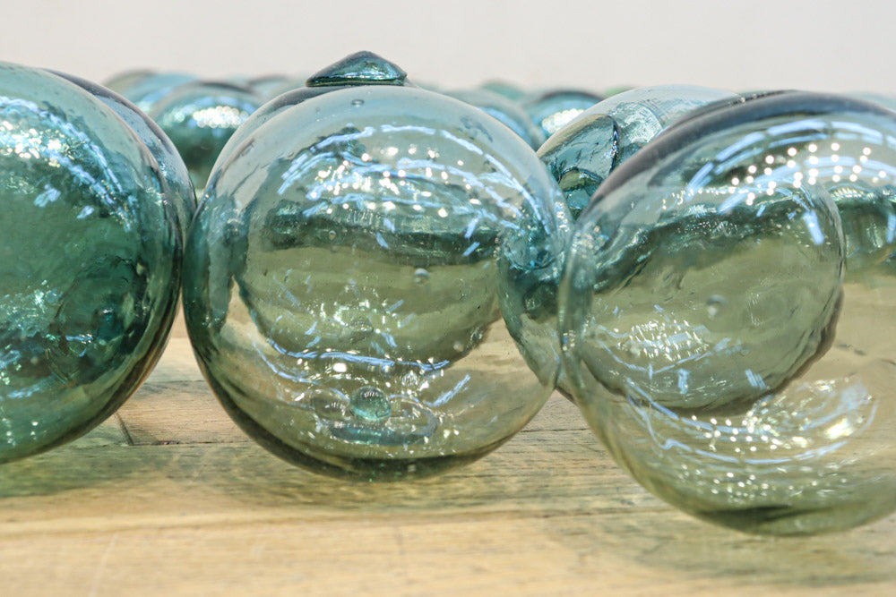 気泡を含んだガラスの浮き玉 DC6136 在庫52個 – 古福庵 [ KOFUKUAN