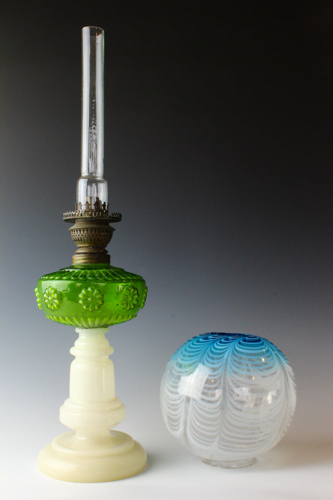 青かきあげ丸型菊文油壺台ランプ Z-C – 古福庵 [ KOFUKUAN