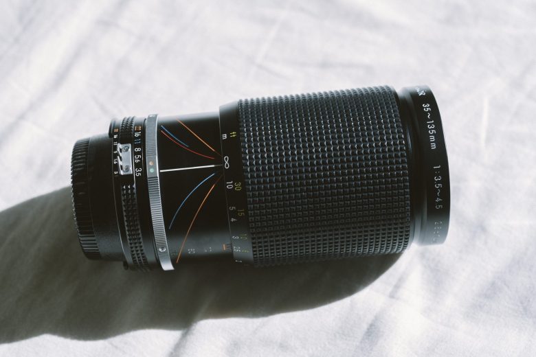 オールドレンズ】ニコンのズームレンズ「Ai Zoom-NIKKOR 35-135mm F3.5