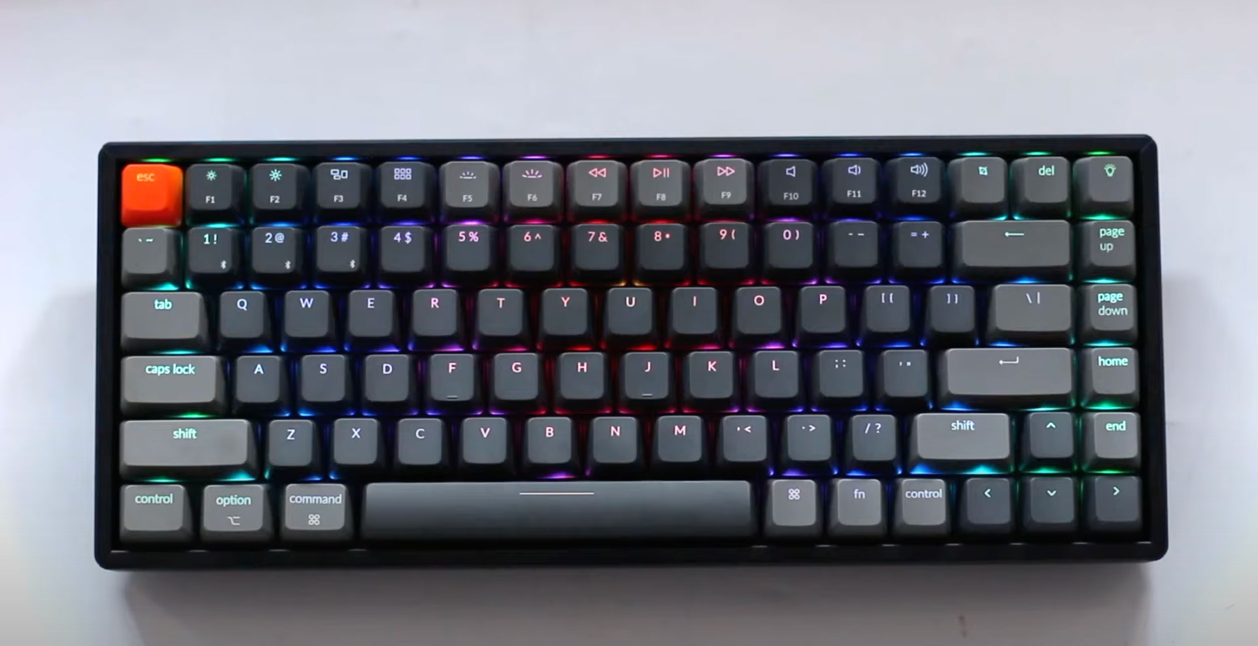 Keychron K2 ホットスワップ対応ワイヤレス・メカニカルキーボード