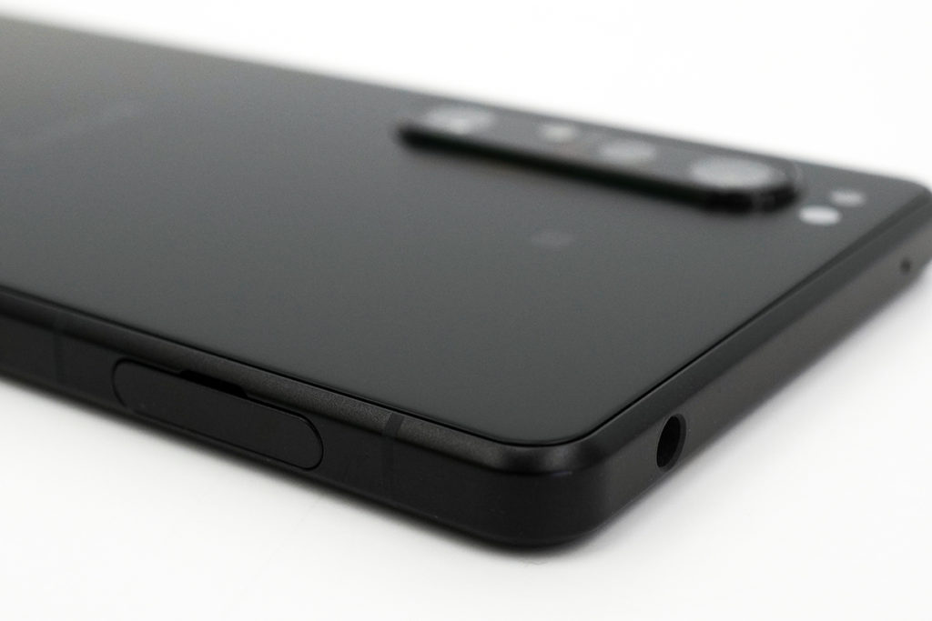 ついに手にした SIMフリーモデル「 Xperia 1 II （XQ-AT42