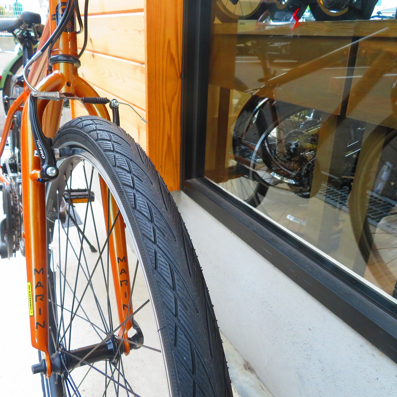 SALE】～女性にも扱いやすいクロスバイク～「MARIN MUIRWOODS