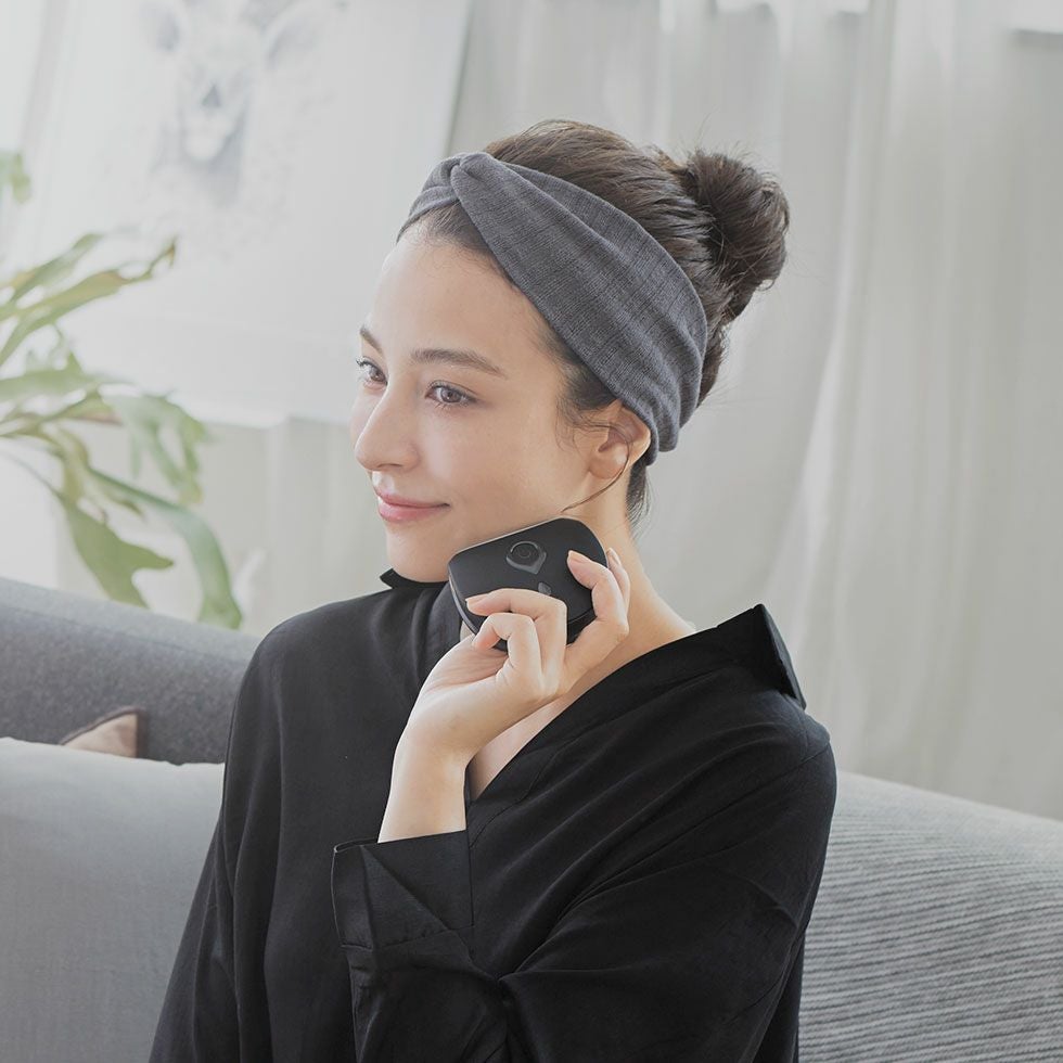 エナージュリフト美顔器ホット＆クールKBE-1820 | コイズミオンライン