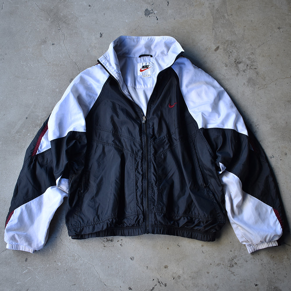 90's NIKE ロゴ刺繍 裏地付き ナイロンジャケット 230129 – LABORATORY®
