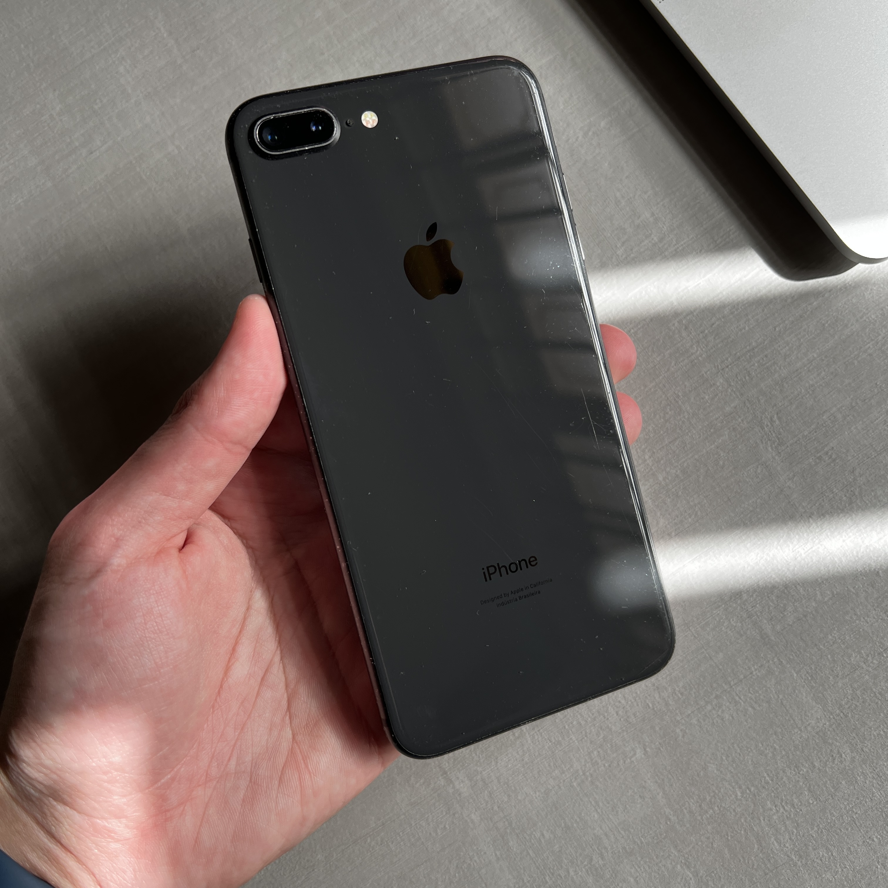 iPhone 8 Plus 64GB PRETO (seminovo) – LS