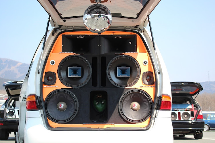 ラルゴの愛車のこだわりスピーカーが観てみたい・DIECOCK・ダイコック