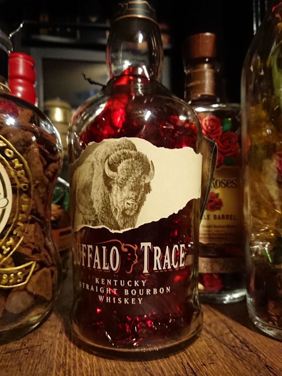 バーボンの空き瓶を活用したインテリア バッファロートレース