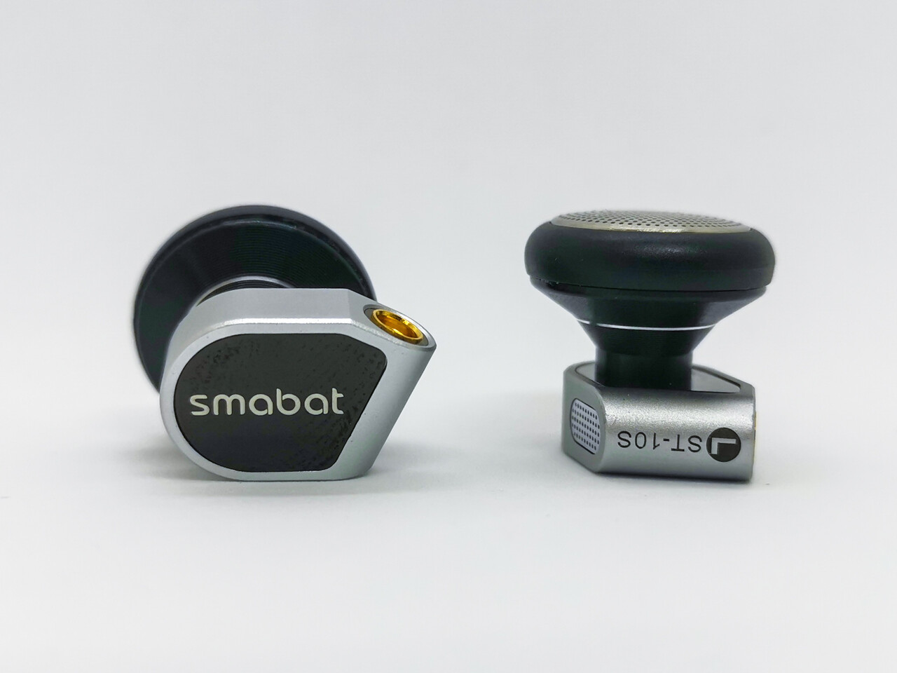 Smabat ST10s」 ゴールド(150Ω)／シルバー(40Ω) 2つの仕様でグレード