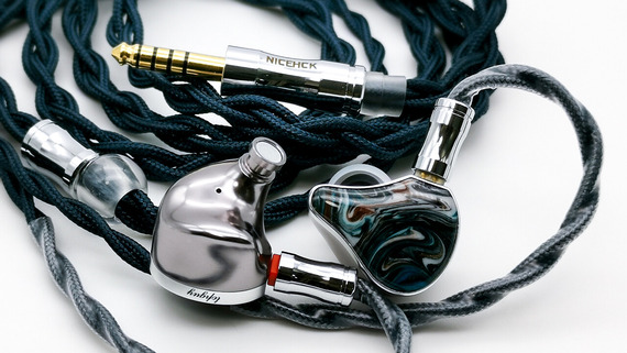 NICEHCK Topguy」 独自ドライバー搭載のHCKのフラグシップ。優れた質感