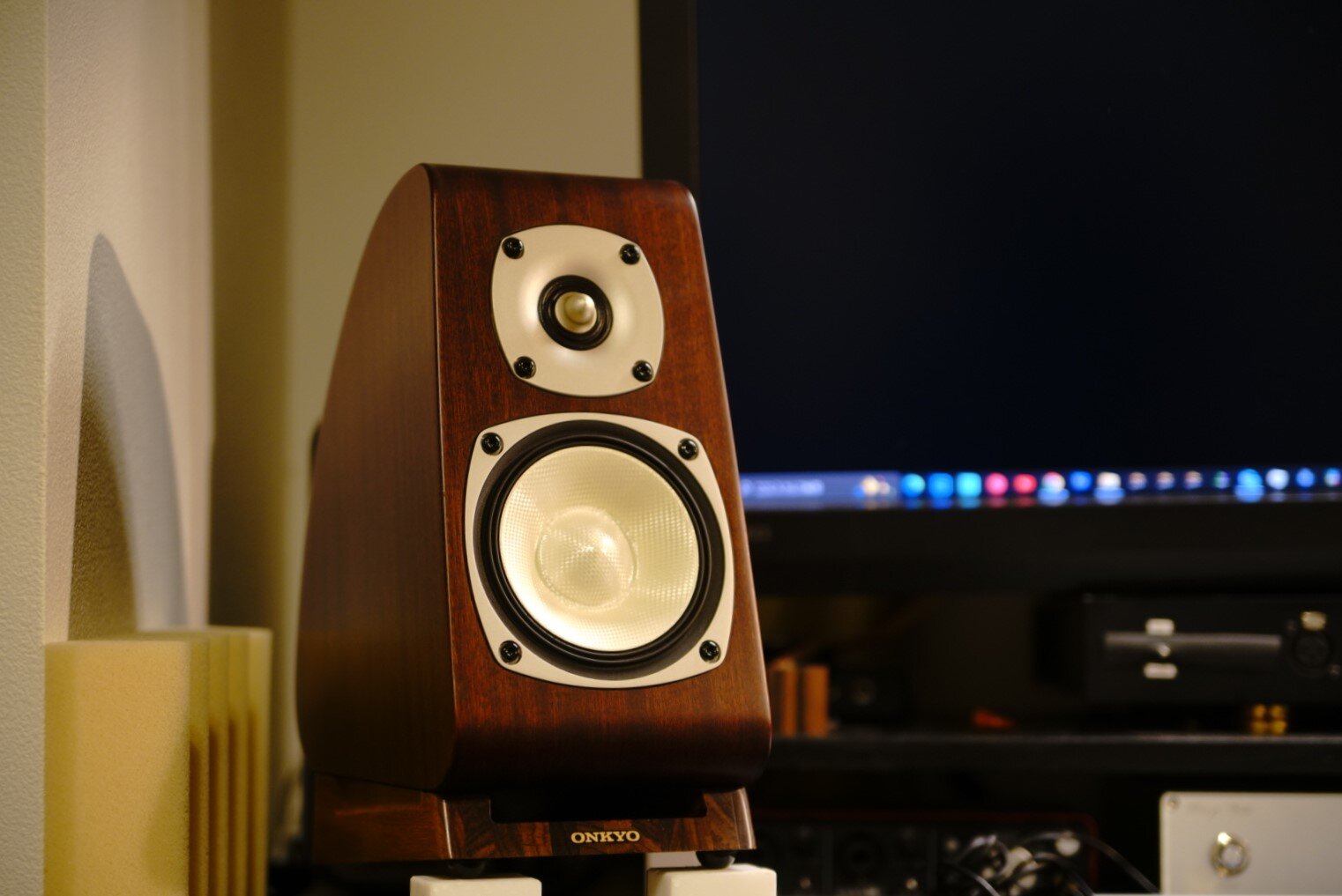 Onkyo D-TK10 名器招聘 : On Age Audio