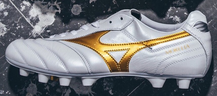 ミズノ モレリア2 & モレリアネオ2に白金の超限定カラーが登場