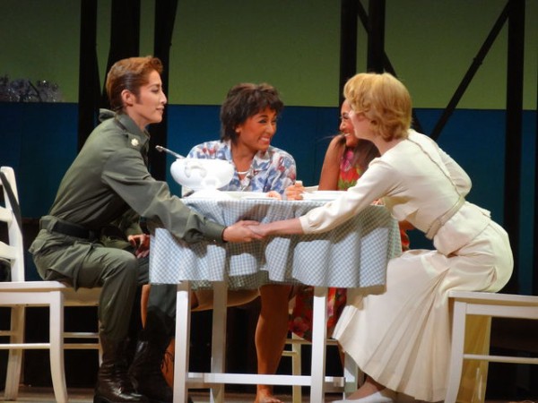 星組公演『南太平洋』レビュー : 宝塚ジャーナル