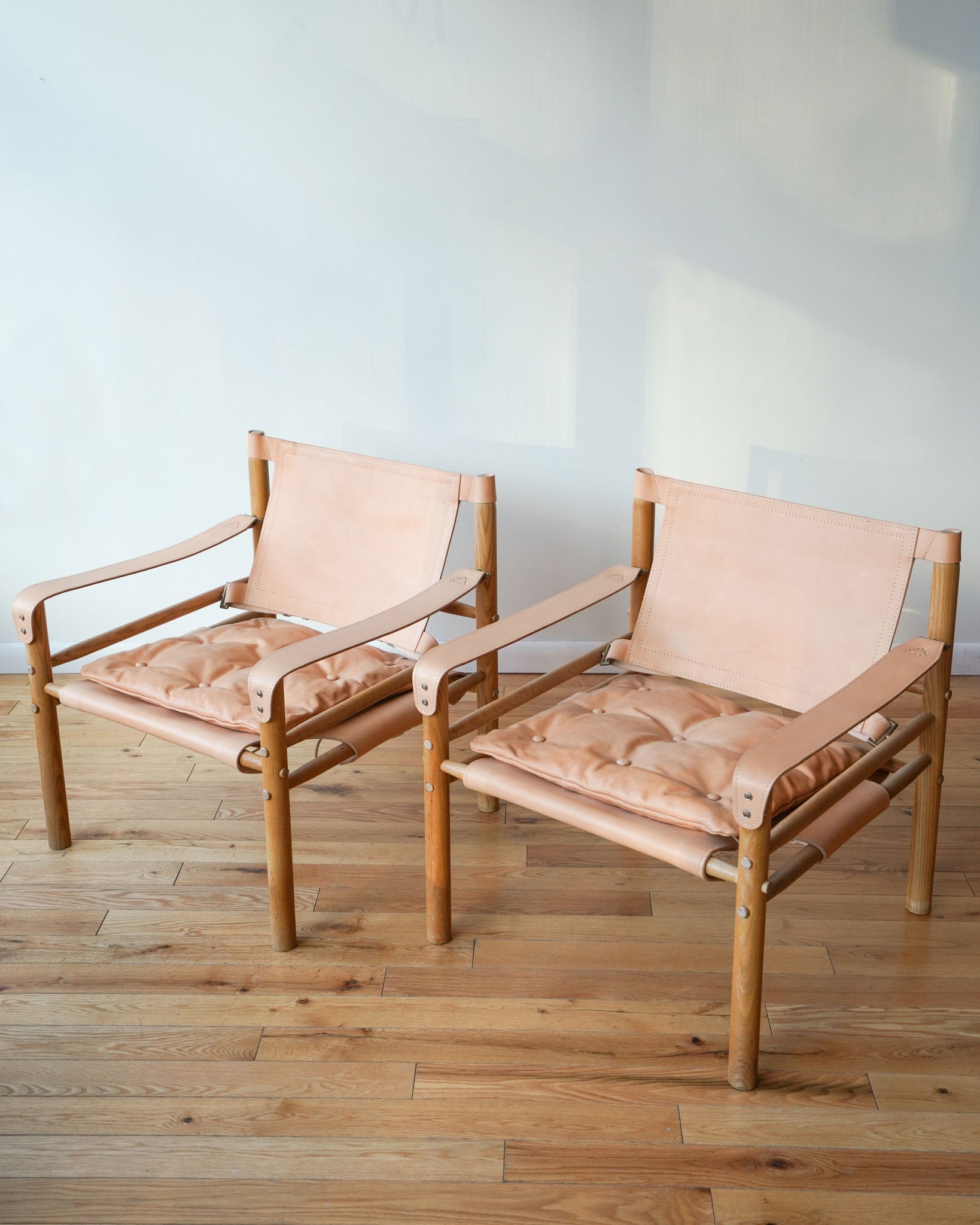 Arne Norell Sirocco Safari Chairs, Pair – Long Weekend