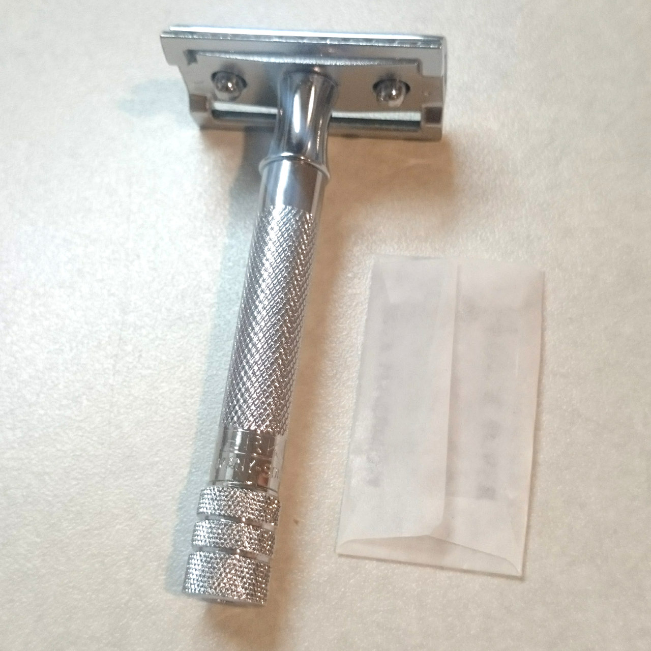 金属製両刃ホルダー・メルクール33Cを購入 | LoHaS.com