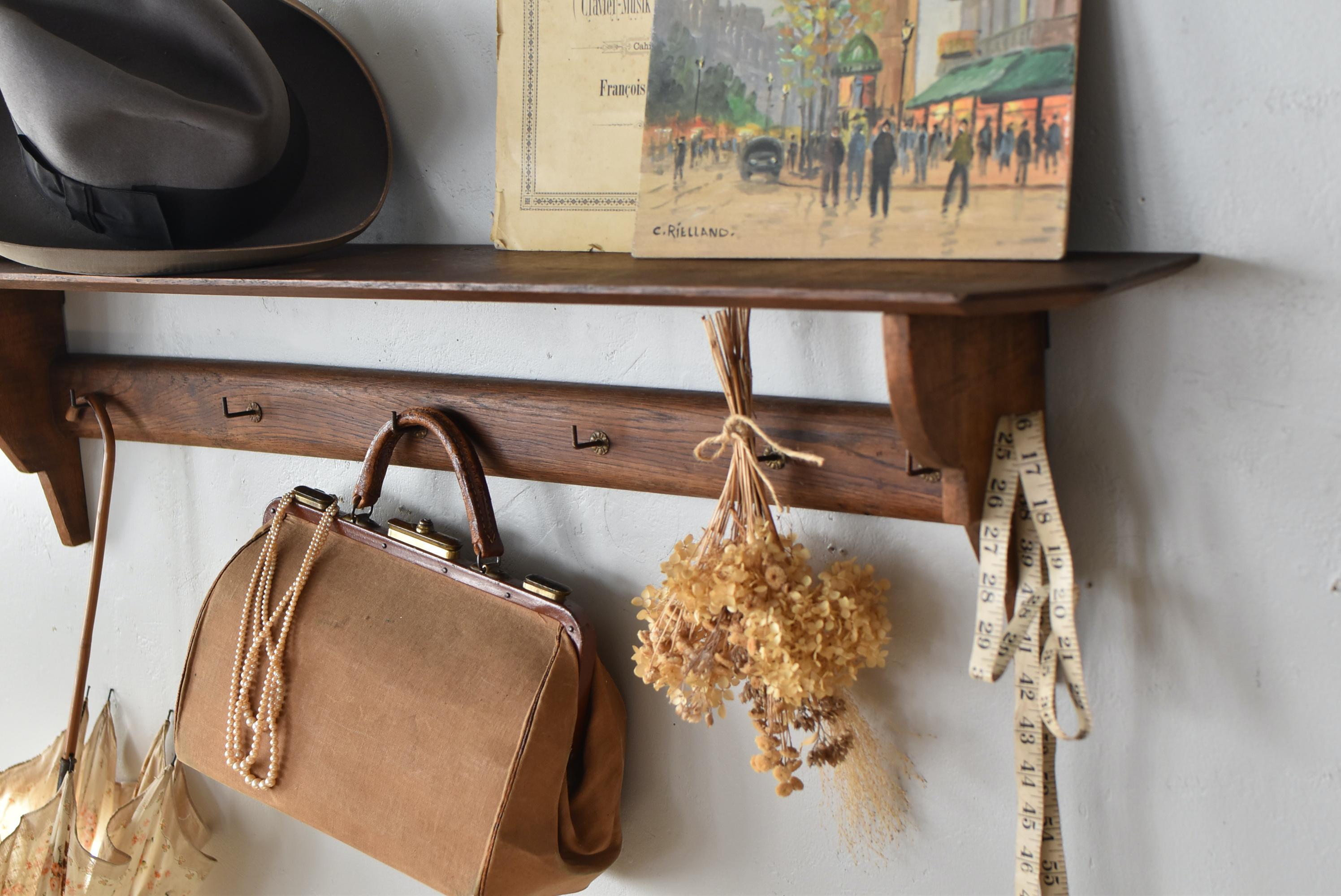 フック付きウォールシェルフ フランスアンティーク家具 飾り棚 コート掛け