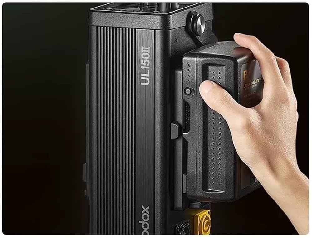 Amazon | GODOX UL150II撮影ライト LEDビデオライト 150W サイレント
